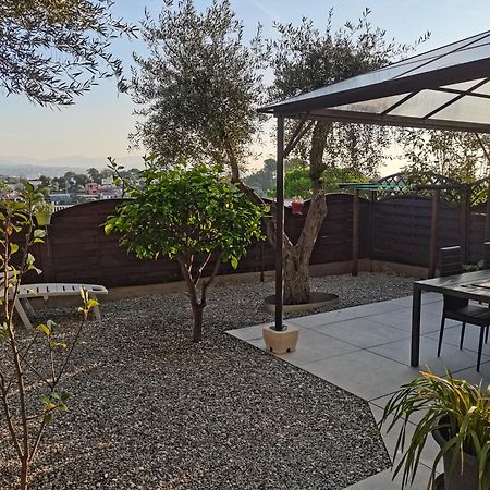 Charmant 2P Au Calme, Jardin, Piscine, Vue Panoramique Et Stationnement Villeneuve-Loubet Exteriér fotografie